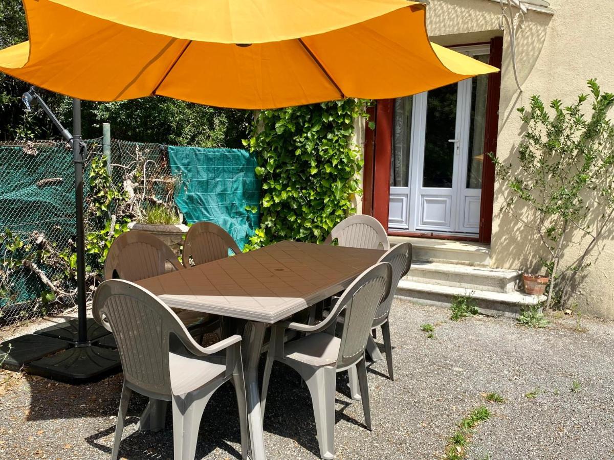 Vezenobres Appartement F3 De 60 M² Au Rez De Chaussee D'Une Villa מראה חיצוני תמונה