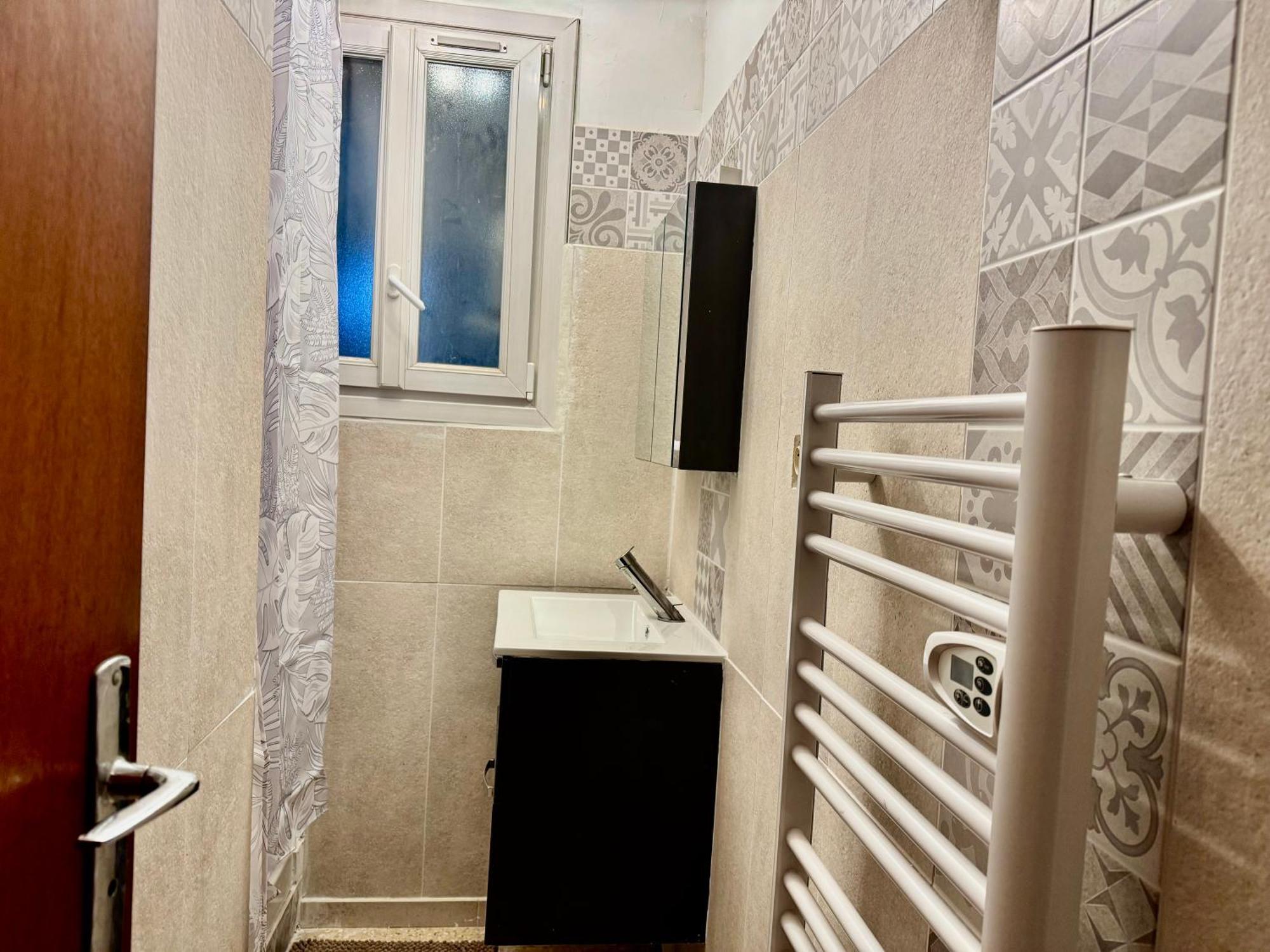 Vezenobres Appartement F3 De 60 M² Au Rez De Chaussee D'Une Villa מראה חיצוני תמונה